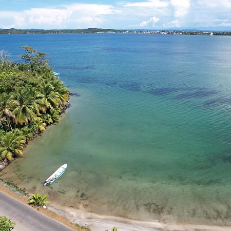 Somewhere Bocas Town Bagian luar foto